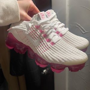 BRAND NEW nike vapor max